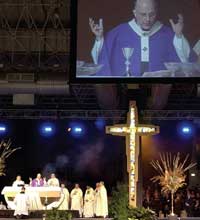 Cardinal George celebrating the closing mass of the first Festival of Faith